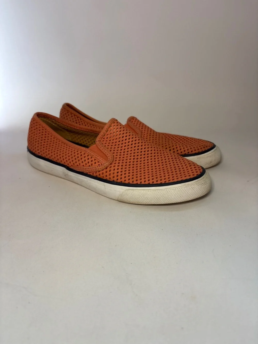 Sperry Women's Seaside Perforated Slip-On Sneakers Size 7.5